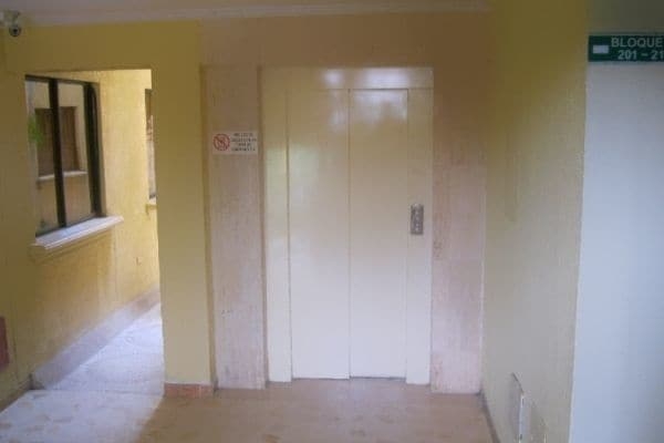 Imagen de los interiores del Hotel Kimari. Foto 10