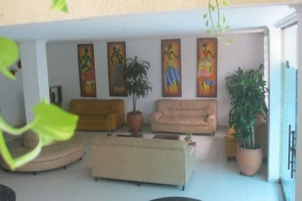 Imagen de los interiores del Hotel Kimari. Foto 13