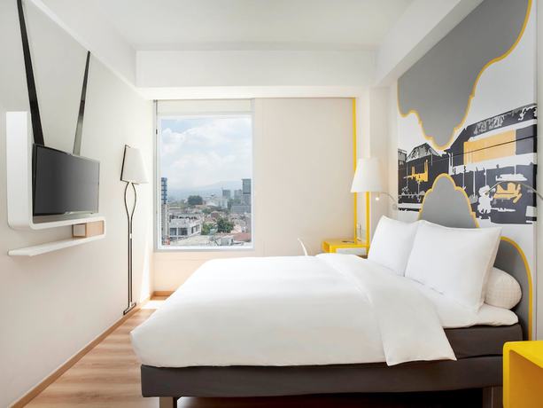 Imagen de la habitación del Hotel Kimaya Braga Bandung By Harris. Foto 12