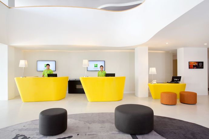 Imagen de los interiores del Hotel Kimaya Braga Bandung By Harris. Foto 18