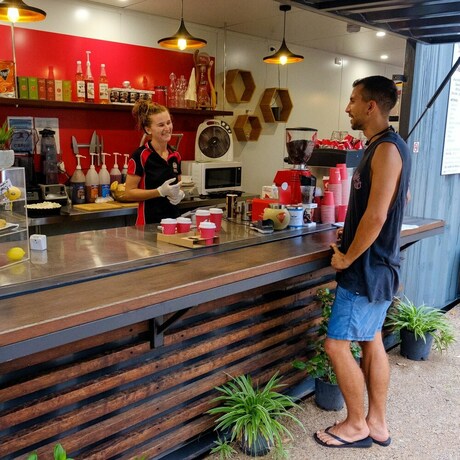 Imagen del bar/restaurante del Hotel Kimberleyland Waterfront Holiday Park. Foto 14
