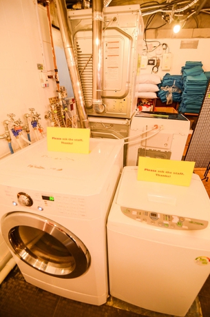 Imagen de los interiores del Hotel Kimchee Sinchon Guesthouse. Foto 7