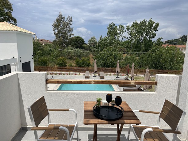 Imagen de la habitación del Hotel Kimiro Tsilivi. Foto 16