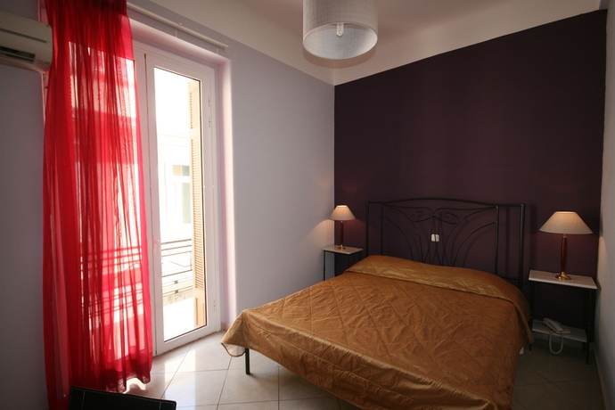 Imagen de la habitación del Hotel Kimon Athens. Foto 2