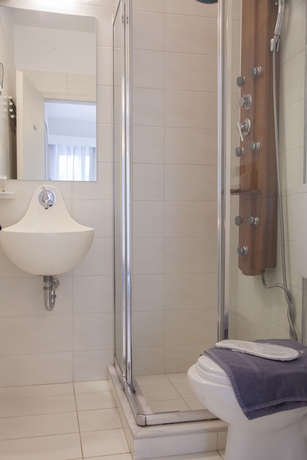 Imagen de la habitación del Hotel Kimon Athens. Foto 10