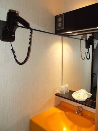 Imagen de la habitación del Hotel Kimotel. Foto 8