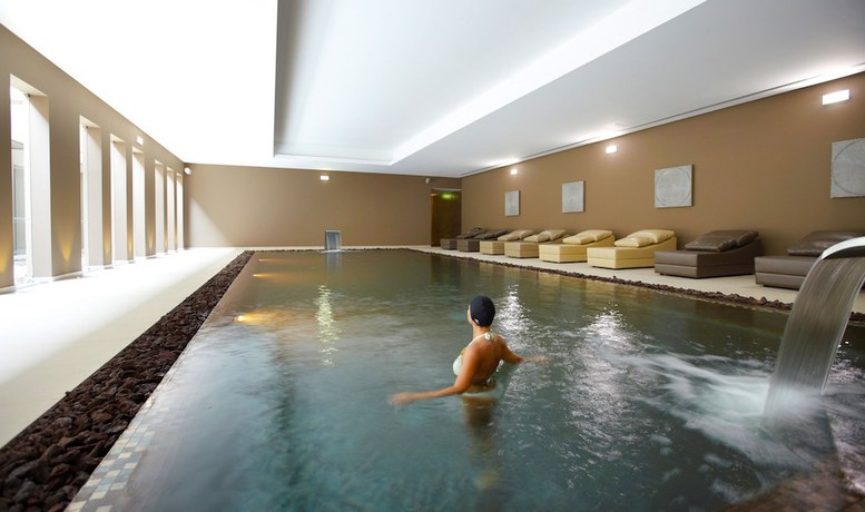 Imagen de la piscina del Hotel Kimpton Atlantico Algarve by IHG. Foto 20