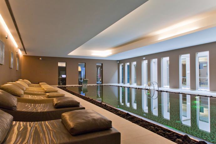 Imagen de la piscina del Hotel Kimpton Atlantico Algarve by IHG. Foto 21