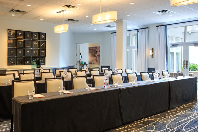 Imagen de los interiores del Hotel Kimpton Brice , An Ihg. Foto 10