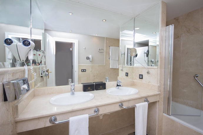 Imagen de la habitación del Hotel Kimpton Los Monteros Marbella. Foto 7