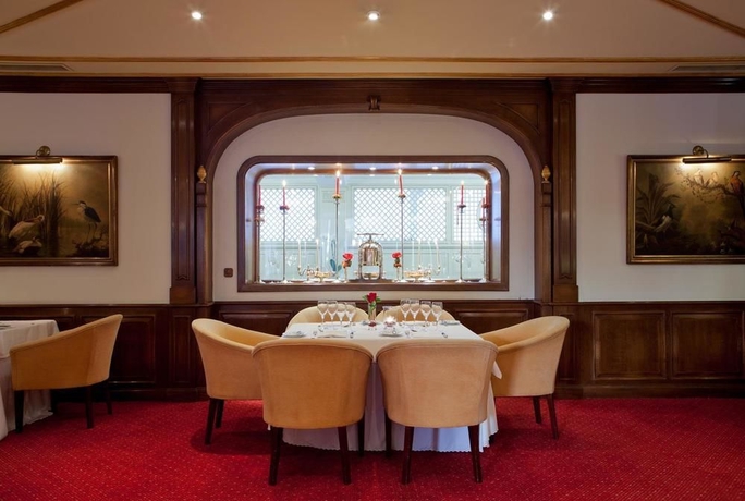 Imagen del bar/restaurante del Hotel Kimpton Los Monteros Marbella. Foto 5