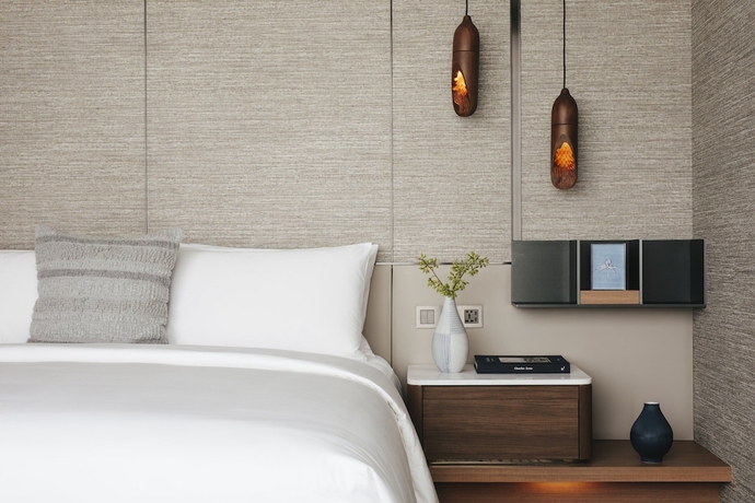 Imagen de la habitación del Hotel Kimpton Maa-Lai Bangkok. Foto 8