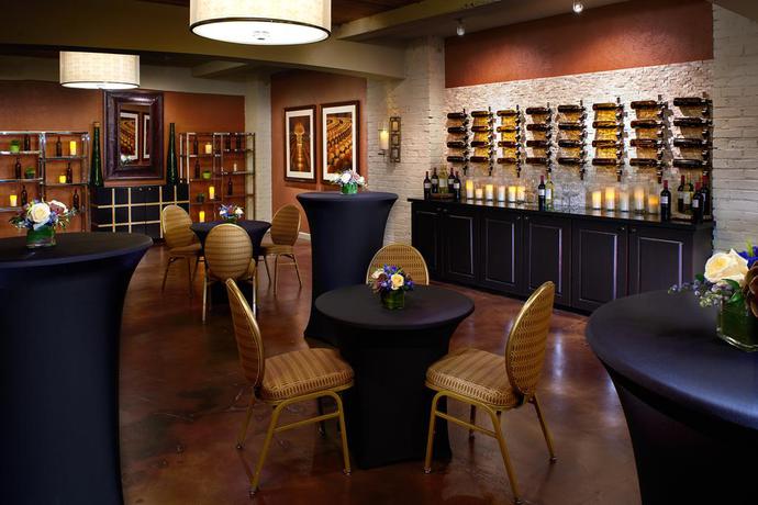 Imagen del bar/restaurante del Hotel Kimpton Monaco Denver, An Ihg. Foto 2