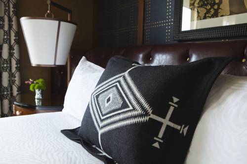 Imagen de la habitación del Hotel Kimpton Riverplace , An Ihg. Foto 11