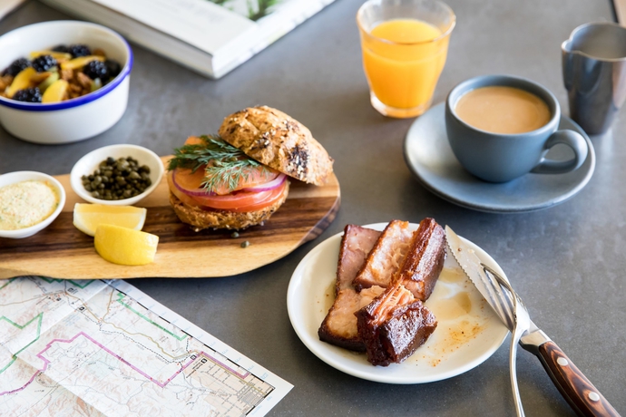 Imagen del bar/restaurante del Hotel Kimpton Rowan Palm Springs. Foto 2