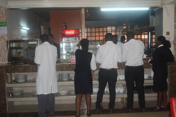 Imagen del bar/restaurante del Hotel Kim\'s Dishes. Foto 4