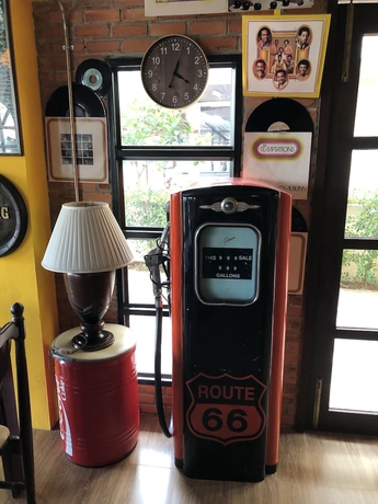 Imagen de los interiores del Hotel Kin Bed Chiang Mai. Foto 17