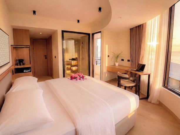 Imagen de la habitación del Hotel Kinan Sentral Maldives. Foto 10