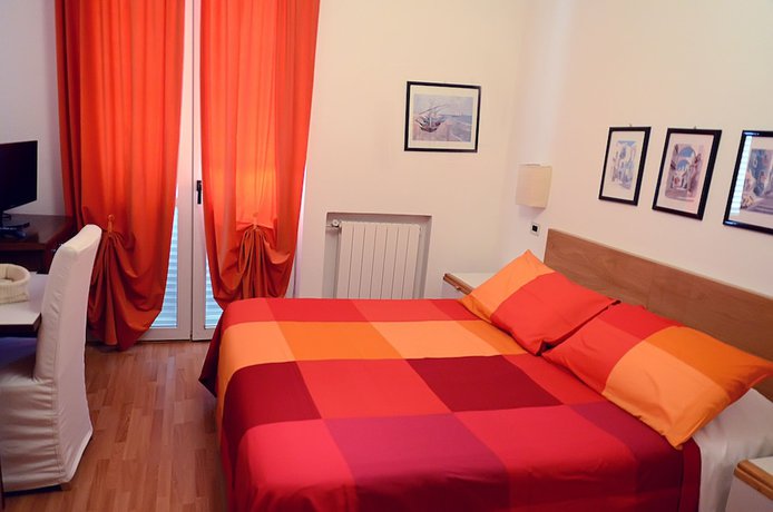 Imagen de la habitación del Hotel Kinda. Foto 12