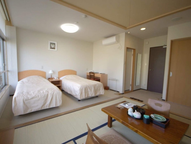 Imagen de la habitación del Hotel Kindayu. Foto 10