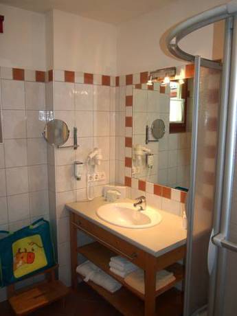 Imagen de la habitación del Hotel Kinderhotel Ramsi. Foto 5