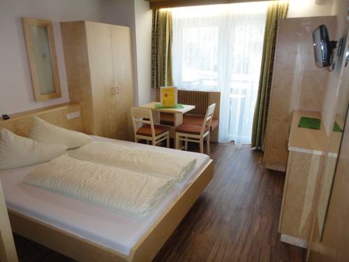 Imagen de la habitación del Hotel Kinderhotel Stefan. Foto 13