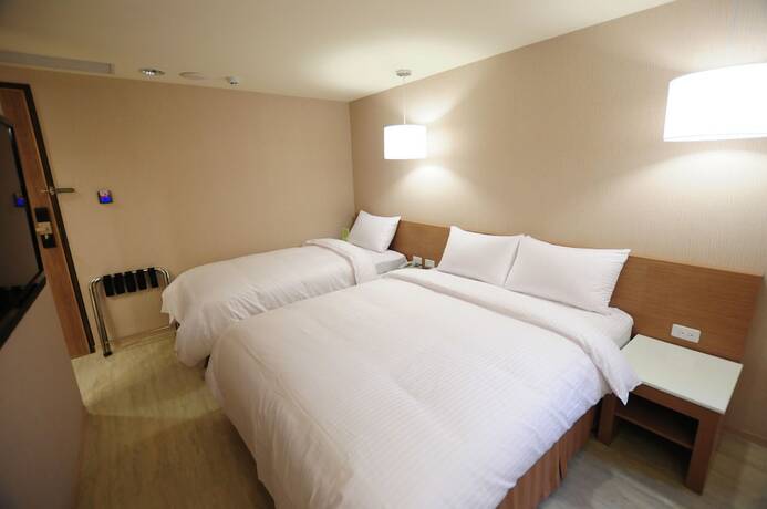Imagen general del Hotel Kindness - Tainan Chihkan Tower. Foto 7