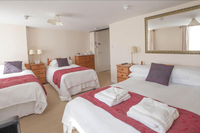 Imagen de la habitación del Hotel King Arthur's Arms Inn. Foto 12