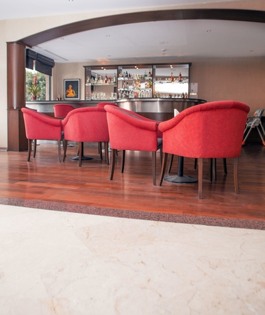 Imagen del bar/restaurante del Hotel King Cankaya. Foto 3