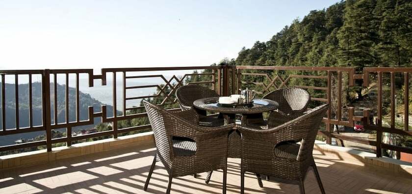 Imagen del bar/restaurante del Hotel King Castle. Foto 8