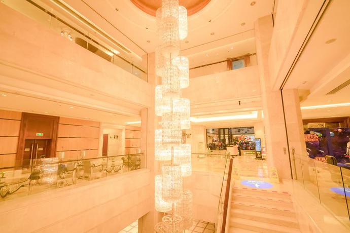 Imagen de los interiores del Hotel King Century. Foto 10
