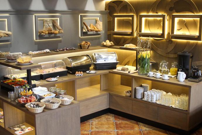 Imagen general del Hotel King Charles Boutique Residence. Foto 8