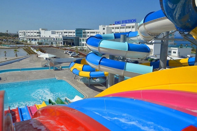 Imagen general del Hotel King Evelthon Beach and Resort. Foto 8