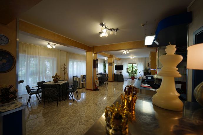 Imagen de los interiores del Hotel King, FIUGGI. Foto 12
