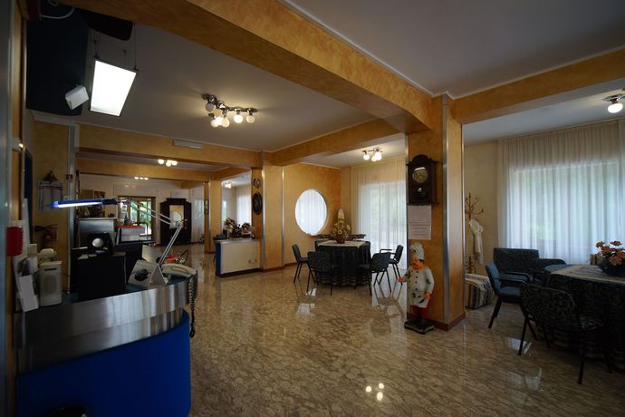 Imagen de los interiores del Hotel King, FIUGGI. Foto 13
