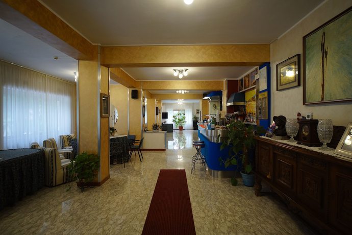 Imagen de los interiores del Hotel King, FIUGGI. Foto 15