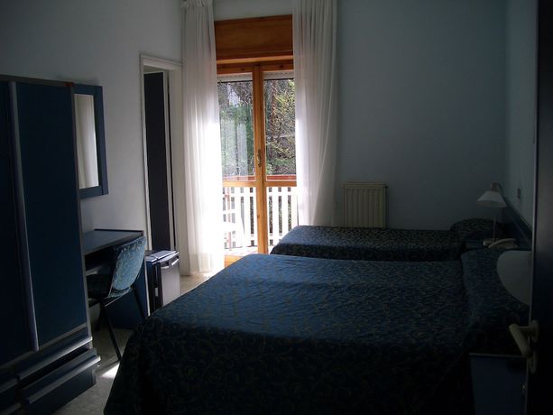 Imagen de la habitación del Hotel King, FIUGGI. Foto 6