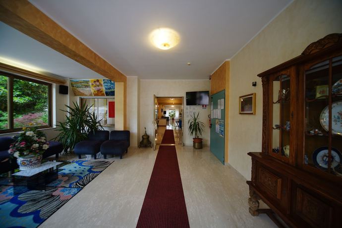 Imagen de los interiores del Hotel King, FIUGGI. Foto 19
