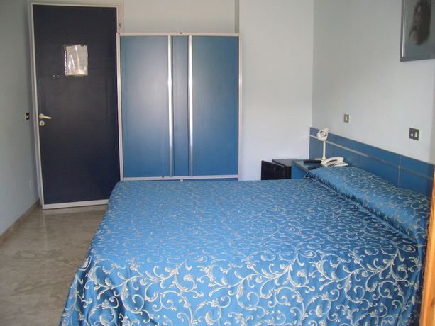 Imagen de la habitación del Hotel King, FIUGGI. Foto 9