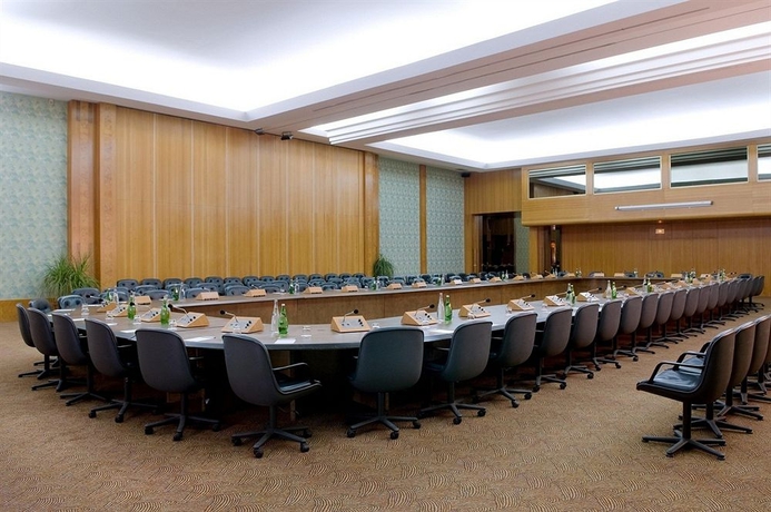 Imagen de los interiores del Hotel King Fahd Palace. Foto 8