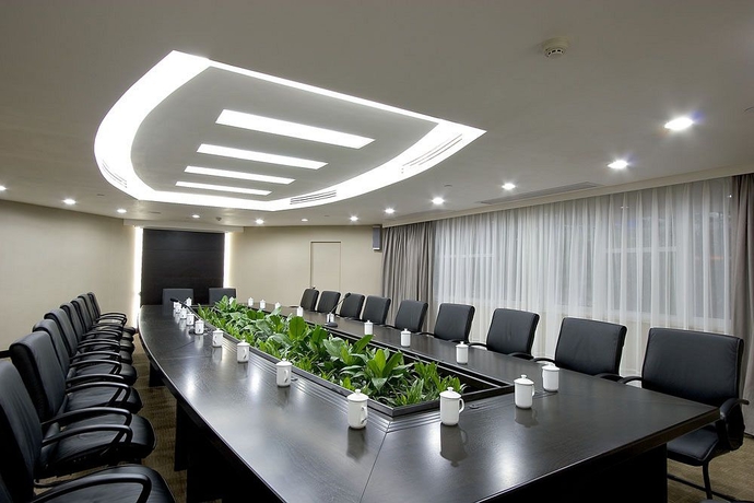 Imagen de los interiores del Hotel King Garden, Guangzhou. Foto 11