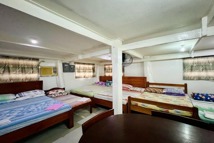 Imagen general del Hotel King Henrys Transient House. Foto 7