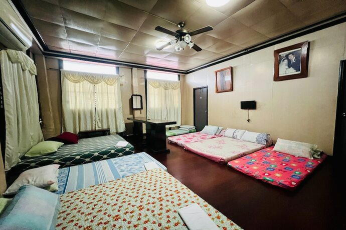 Imagen general del Hotel King Henrys Transient House. Foto 8