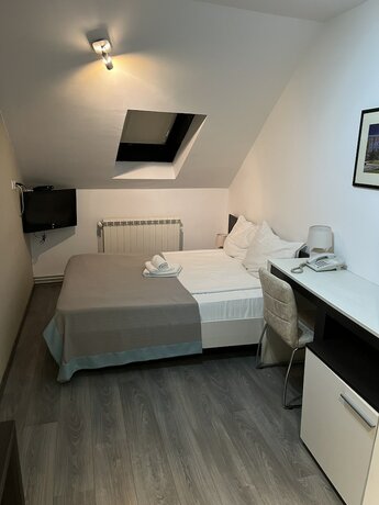 Imagen general del Hotel King, Kragujevac. Foto 2