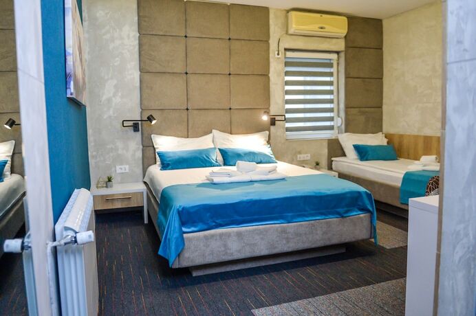 Imagen de la habitación del Hotel King, Kragujevac. Foto 11