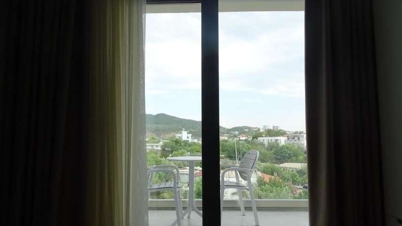Imagen de la habitación del Hotel King Ksamil. Foto 17