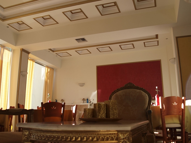 Imagen de los interiores del Hotel King Lodge. Foto 16