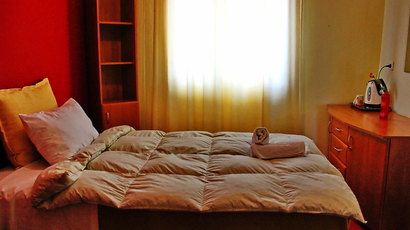 Imagen de la habitación del Hotel King Lodge. Foto 12