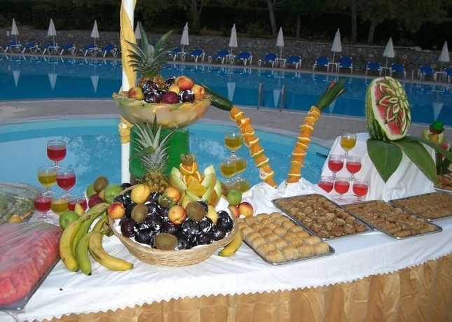 Imagen del bar/restaurante del Hotel King Minos Retreat Resort y SPA. Foto 6