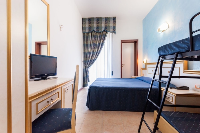 Imagen de la habitación del Hotel King, Rimini. Foto 13